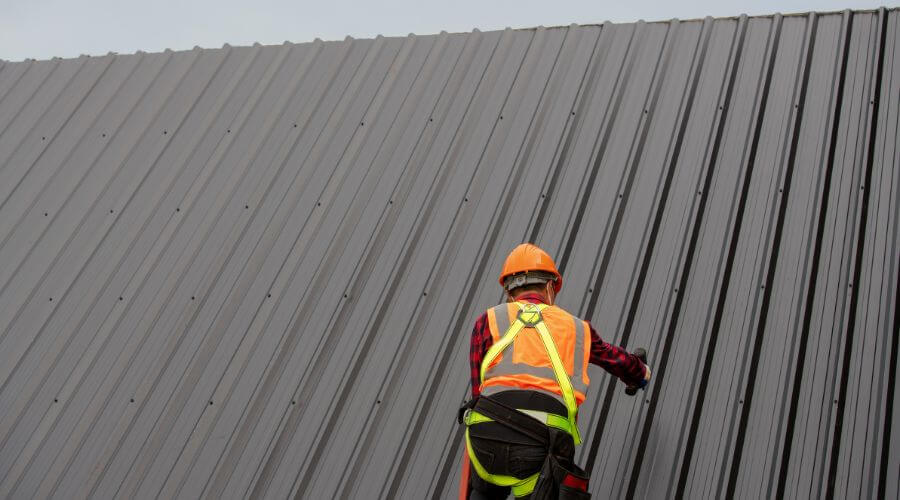 Professional metal roof installation in Beachwood, OH